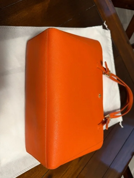 Tory Burch York Large Buckle Tote | Saffiano Leather | Mandarin Orange - Picture 6 of 7